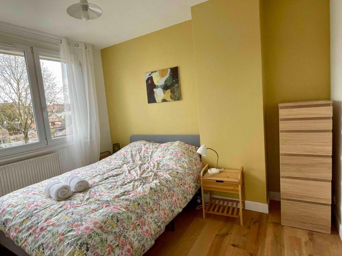 Villa La Chambre Jaune Maison Avec Grande Terrasse Et Garage Prive Lille Exterior foto